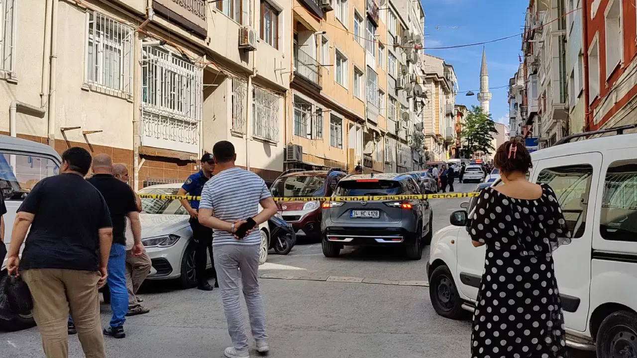 İstanbul’daki Aile Katliamı: Eşini ve Kızını Vücut Diliyle Sonlandırıp İntihar Etti