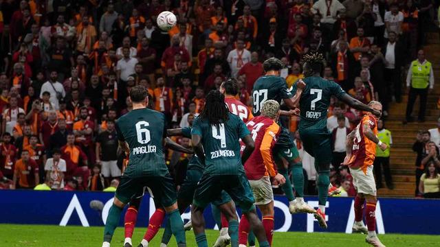 Galatasaray Kocaelispor'u Tek Golle Geçti ve Liderliğe Yükseldi
