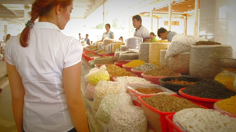 Kartpostallar: Özbek yaşamının bir parçası;  Siab Çarşısı