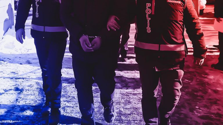 Merkezi Elazığ ve Bingöl olmak üzere 41 ilde “CYBERAĞ-2” operasyonu: 82 tutuklu