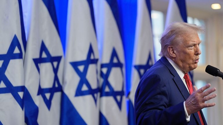 Trump: Hamas destekçileri sınır dışı edilecek, ABD’de İsrail’i yok etmek isteyenler istemiyoruz