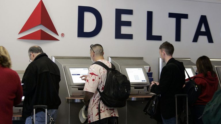 Delta Air Lines CEO’su küresel teknoloji kesintisinin maliyetini açıkladı: 461 milyon Euro