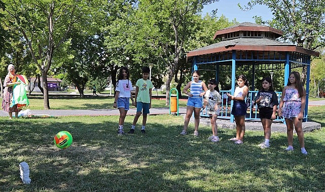 Çankaya Belediyesi’nin çocuklara yönelik düzenlediği yaz atölyeleri, çocukların yaz tatilini keyifli geçirmelerine yardımcı olmaya devam ediyor. – KÜLTÜR VE SANAT