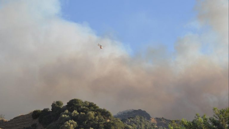 2 ilde yangına müdahale sürüyor