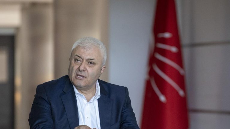 Siyasilerin Özkan’a tepkileri ardı ardına geldi