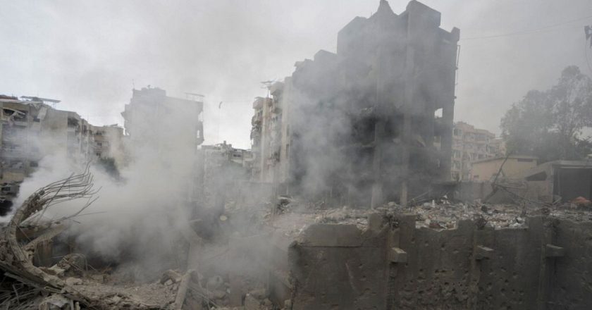 İsrail daha fazla asker gönderirken Hizbullah ateşkesin şartı olarak Gazze’den çekilmeyi öne sürüyor