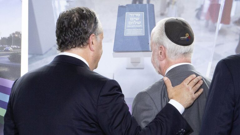 Birleşik Arap Emirlikleri'nde Haham Kogan cinayetinin zanlıları İstanbul'da yakalandı