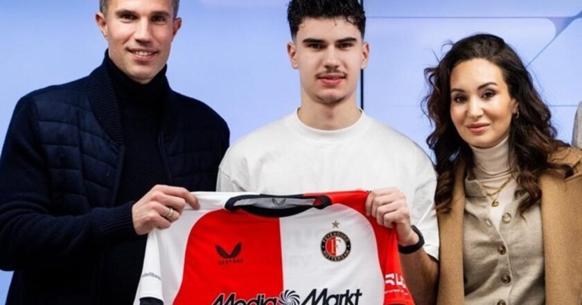 Feyenoord, Van Persie’nin oğlunun sözleşmesini uzattı – Son Dakika Spor Haberleri