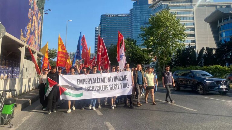 Siyasi partiler İsrail Konsolosluğu’na yürüdü: “İstilacı her zaman kaybetti” – Türkiye haberlerini kırdı