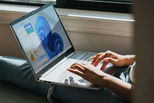 Kullanıcılar için iyi haber! Pil ömrünü artıran Windows 11 özellikleri