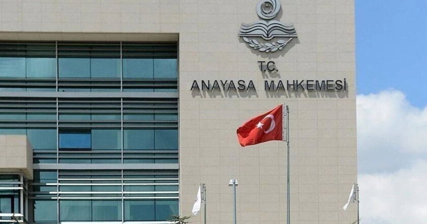 Anayasa Mahkemesinin Gündeminde Cinsiyet Değişimi Ameliyatı Yasası – Türkiye Haberlerini Kırma
