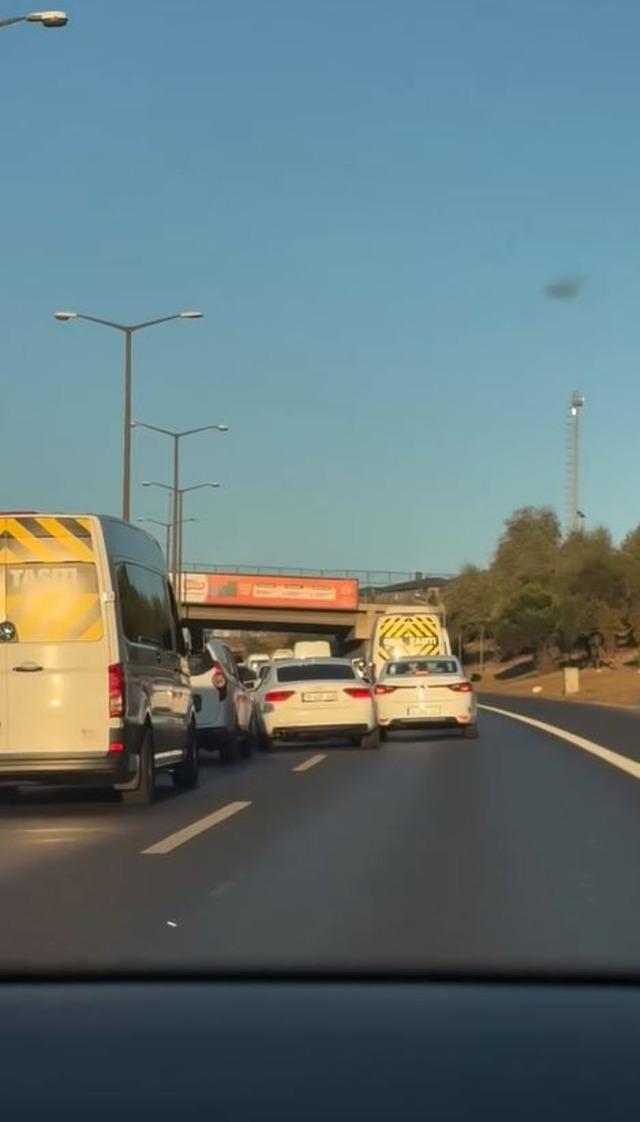 İstanbul'da trafiği sürüş trafiği nesli tüketti 2