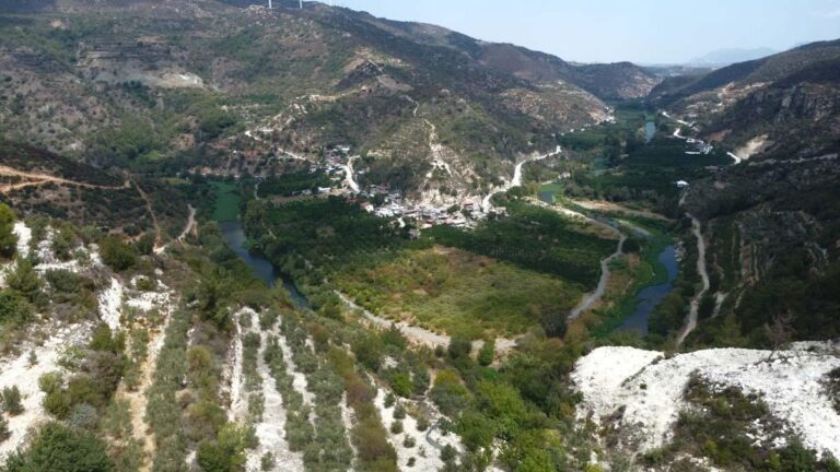 Hatay’ın Gizli Cenneti Aknehir Drone ile görüldü