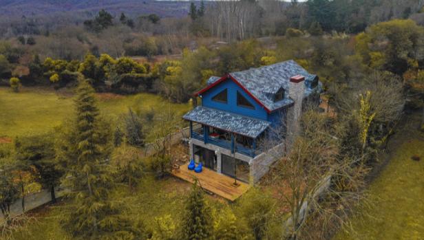 Geleneksel ve modern yaşamı buluşturan taş ev modelleri ve üçgen ev projeleri