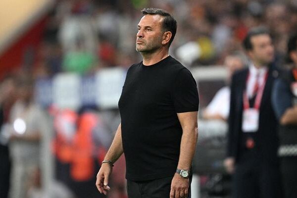 Galatasaray’ın koçu Okan Buruk Şampiyonlar Ligi, Frankfurt yer değiştirmesinden önceki ilk 11’i açıklığa kavuşturuyor! Şaşırtıcı değişiklikler yapıldı …
