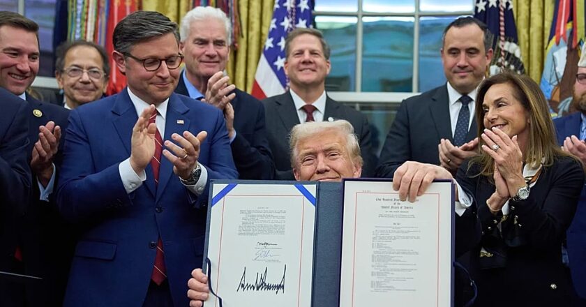 Video. ABD’de 43 günlük hükümet kapanması sona erdi